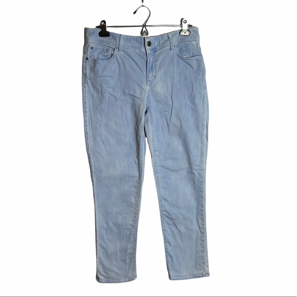 Chico’s Platinum light wash stretch jeans